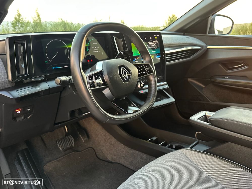 Renault Mégane E-Tech EV60 220hp optimum charge Iconic - 9