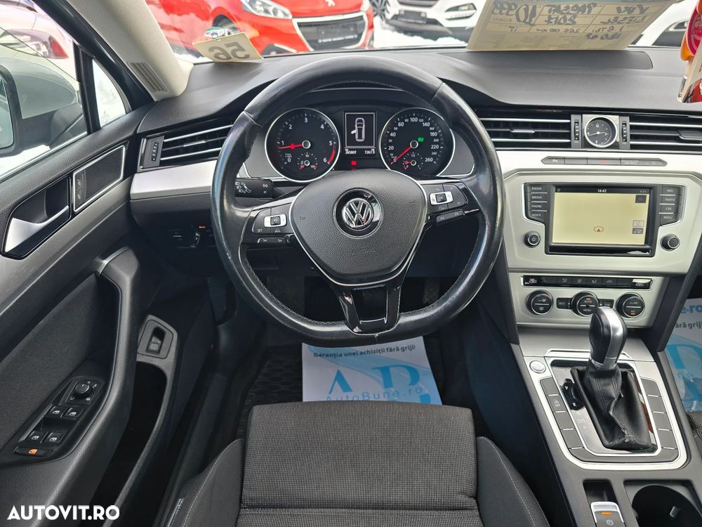 Volkswagen Passat 1.6 TDI (BlueMotion Technology) DSG Comfortline - 8