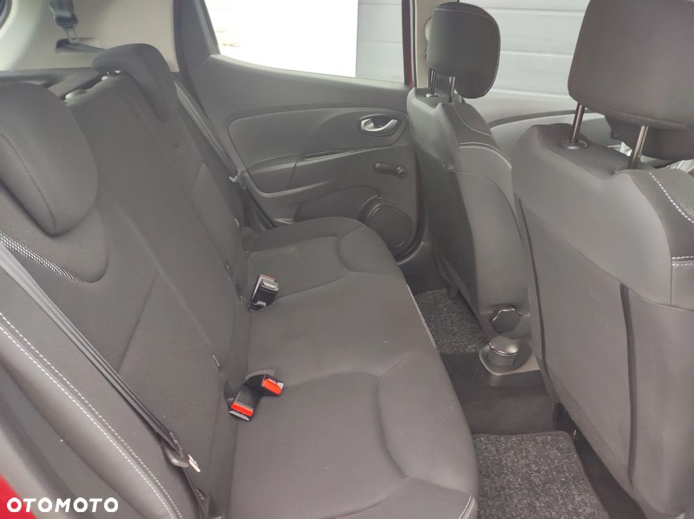 Renault Clio - 32