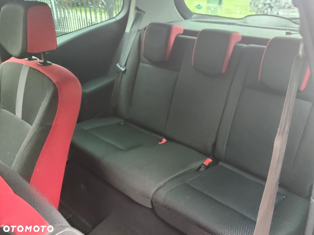 Renault Clio 1.2 16V 75 Experience - 17
