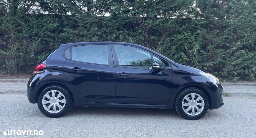 Peugeot 208 PureTech 110 Stop & Start Allure - 28