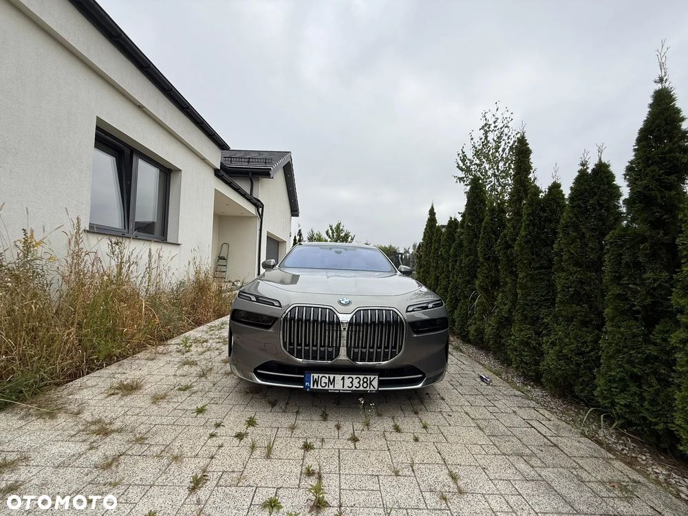 BMW Seria 7 - 1