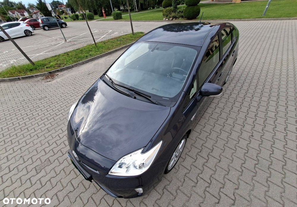 Toyota Prius - 5