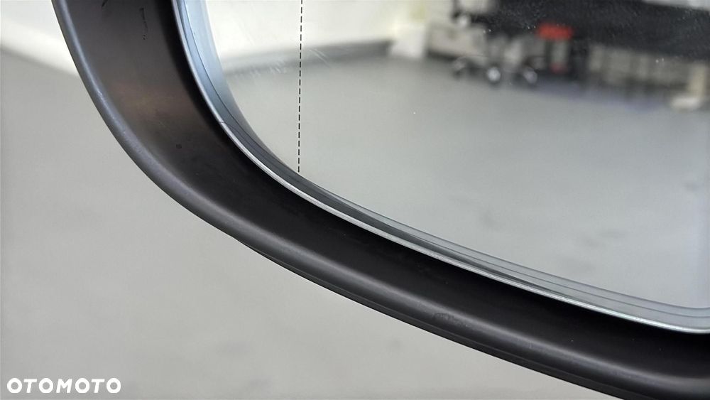 Volkswagen Passat 2.0 TDI EVO Business DSG - 30