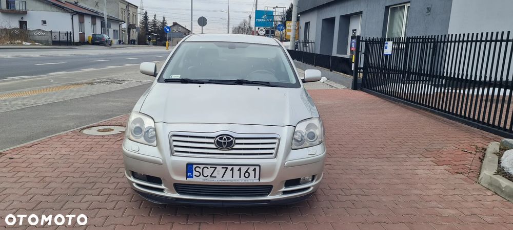Toyota Avensis 2.0 VVT-i Prestige - 4