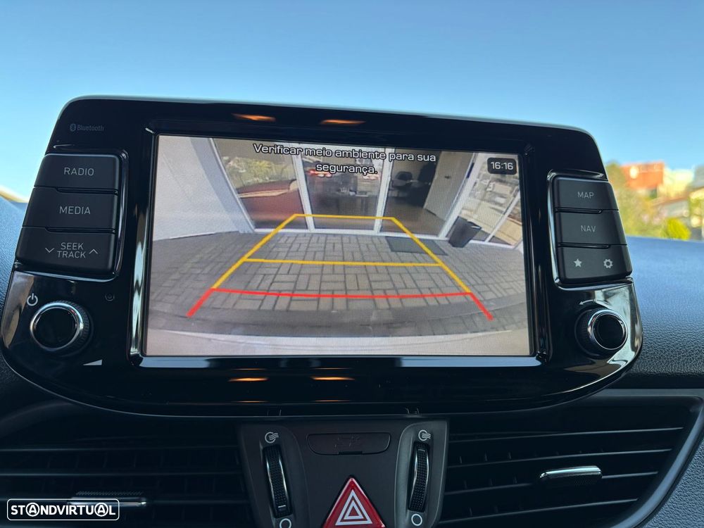 Hyundai i30 N 2.0 T-GDi Performance Pack - 13