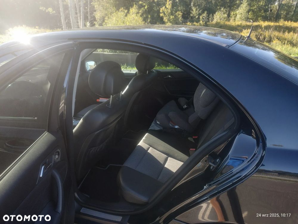Mercedes-Benz Klasa C 200 Kompressor Automatik Elegance Sport Edition - 9