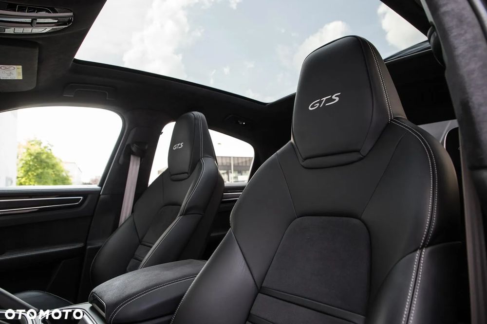 Porsche Cayenne Coupe GTS - 22