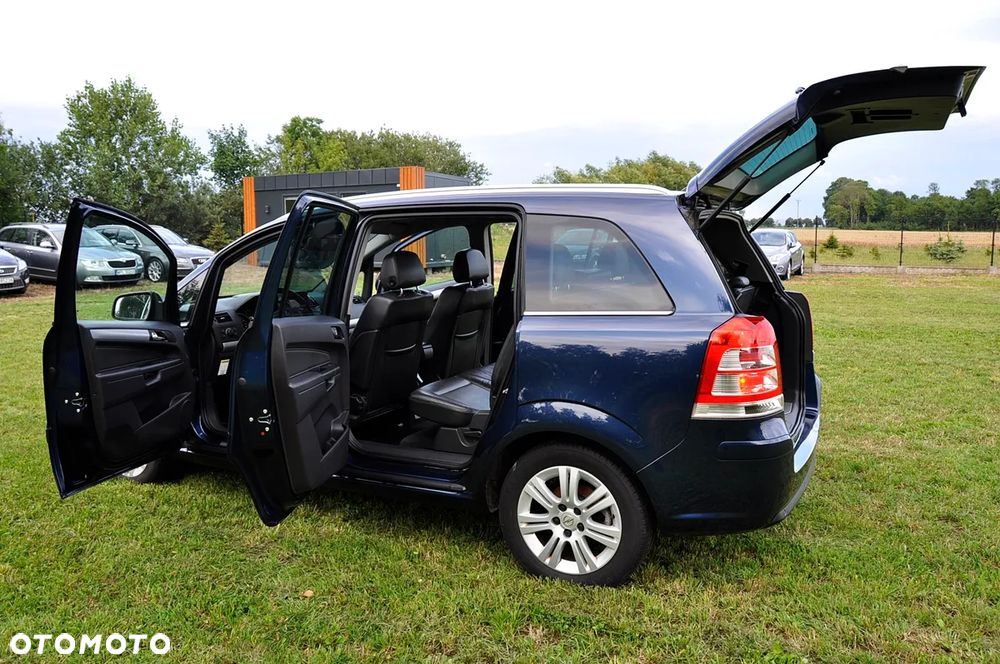 Opel Zafira 1.8 Cosmo - 7