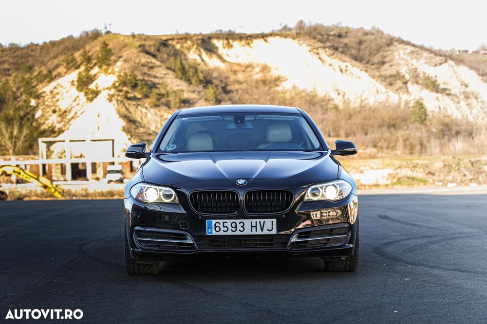 BMW Seria 5 520d - 25
