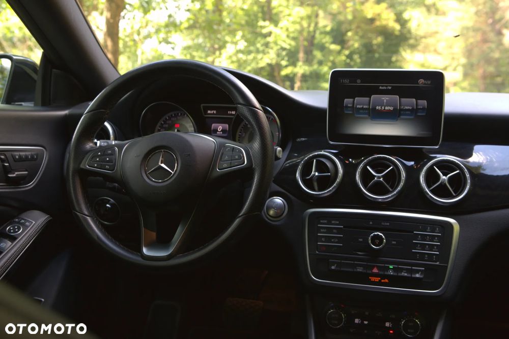 Mercedes-Benz CLA 250 4-Matic Sport - 22