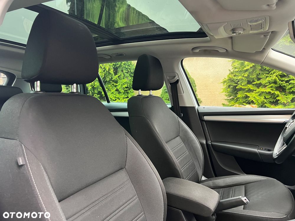 Skoda Octavia 1.6 TDI DSG Ambition - 31