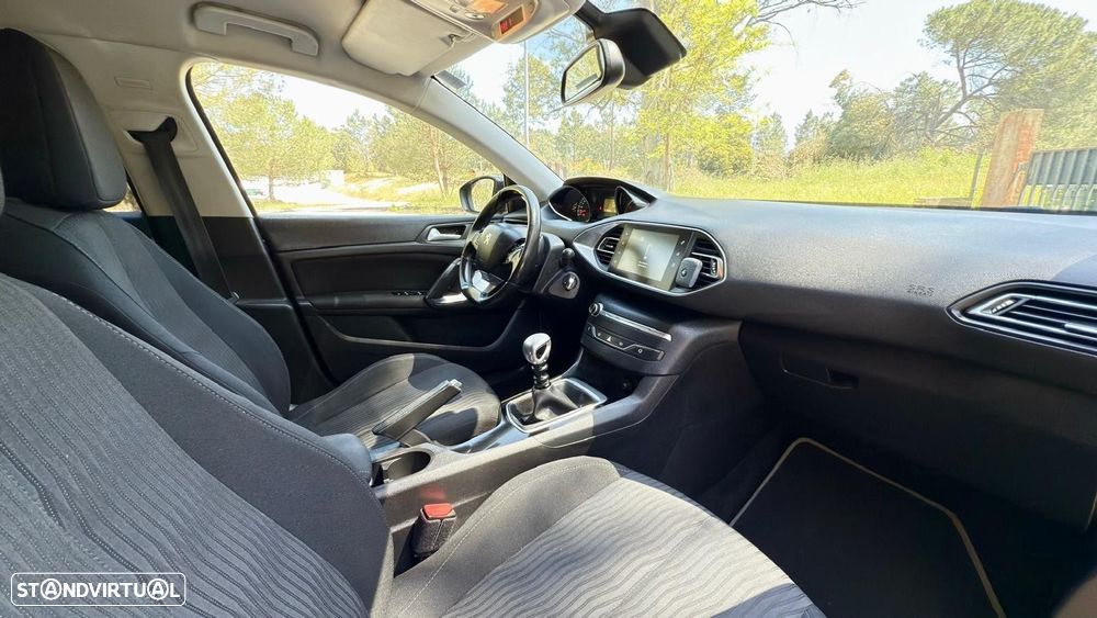 Peugeot 308 SW 1.6 BlueHDi Active - 32