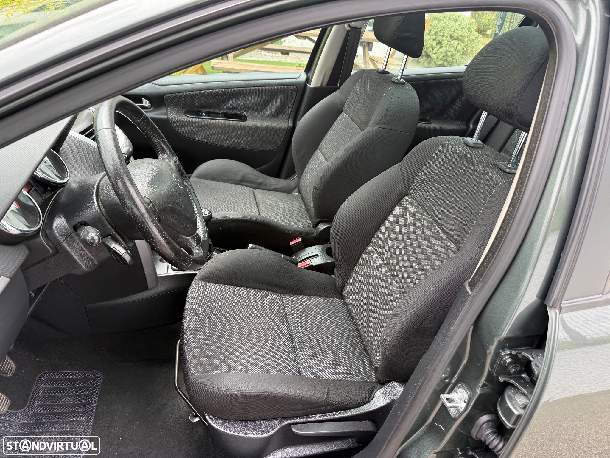 Peugeot 207 SW 110 HDi FAP (Blue Lion) Premium - 14