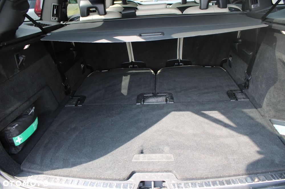 Volvo XC 90 - 21