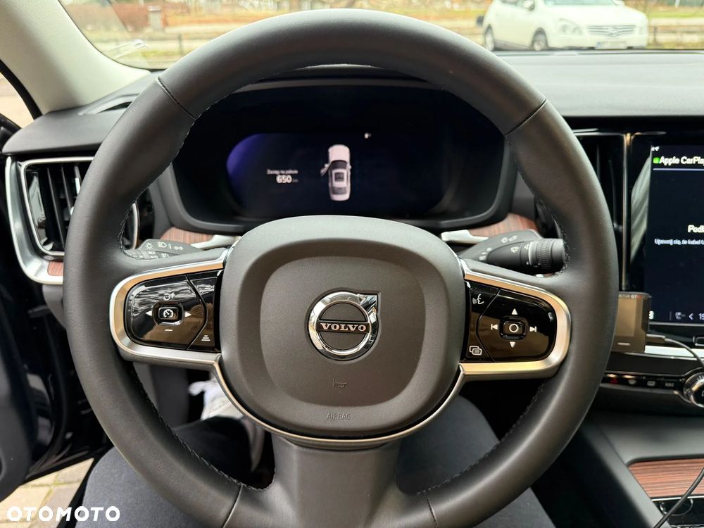 Volvo S60 B5 B AWD Plus Dark - 21