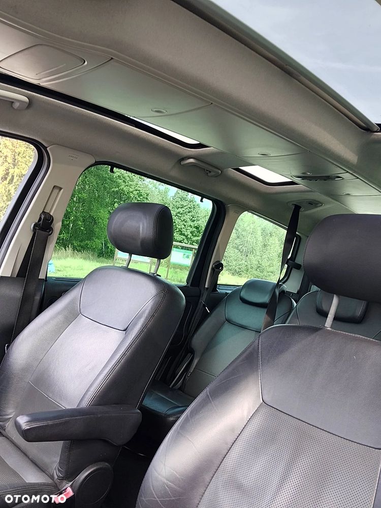 Ford Galaxy 2006 photo 3