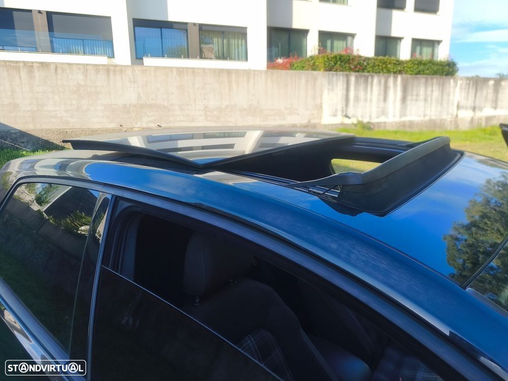 VW Golf 2.0 TDI GTD DSG - 37