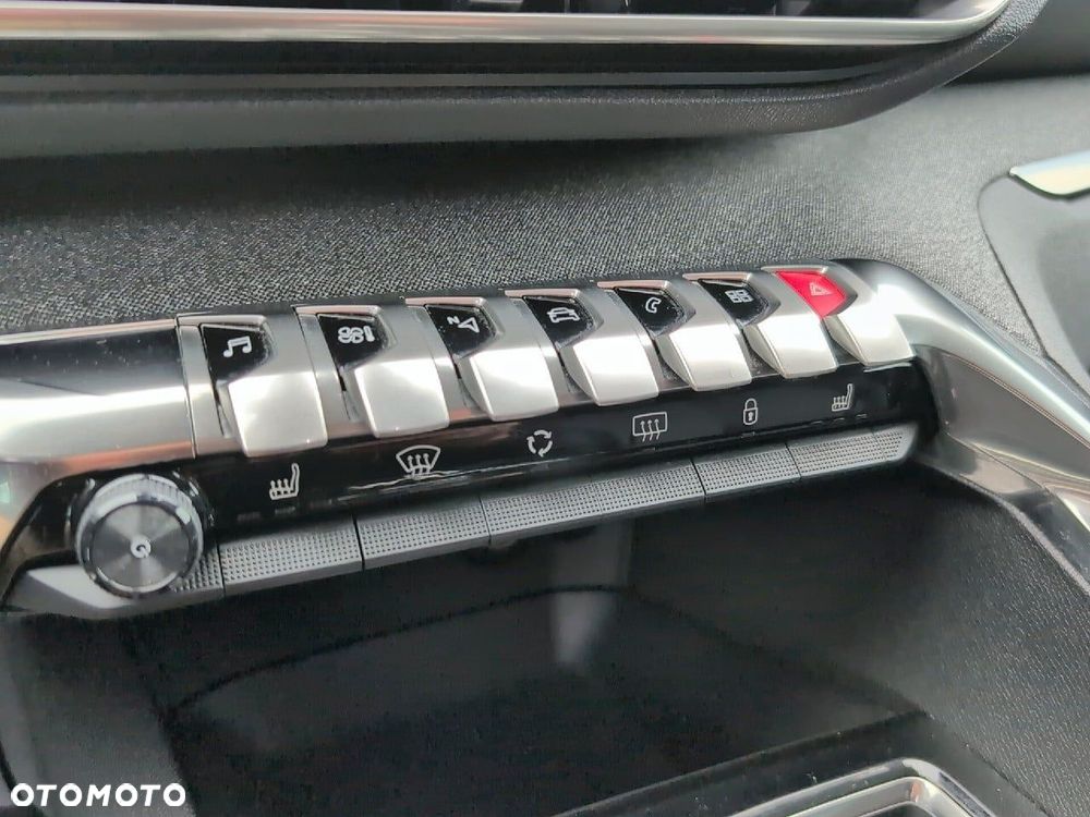 Peugeot 5008 1.2 PureTech Allure Pack S&S EAT8 - 22