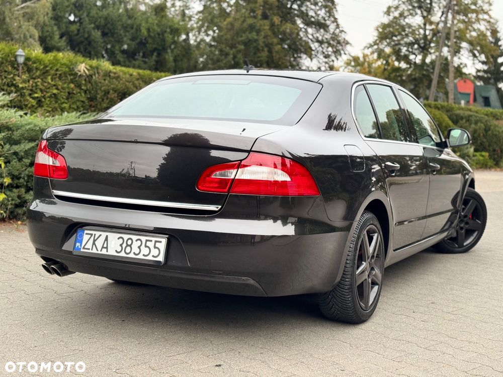 Skoda Superb 2.0 TDI Exclusive - 25