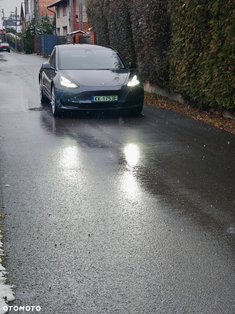 Tesla Model 3 Langstreckenbatterie Allradantrieb Dual Motor - 5