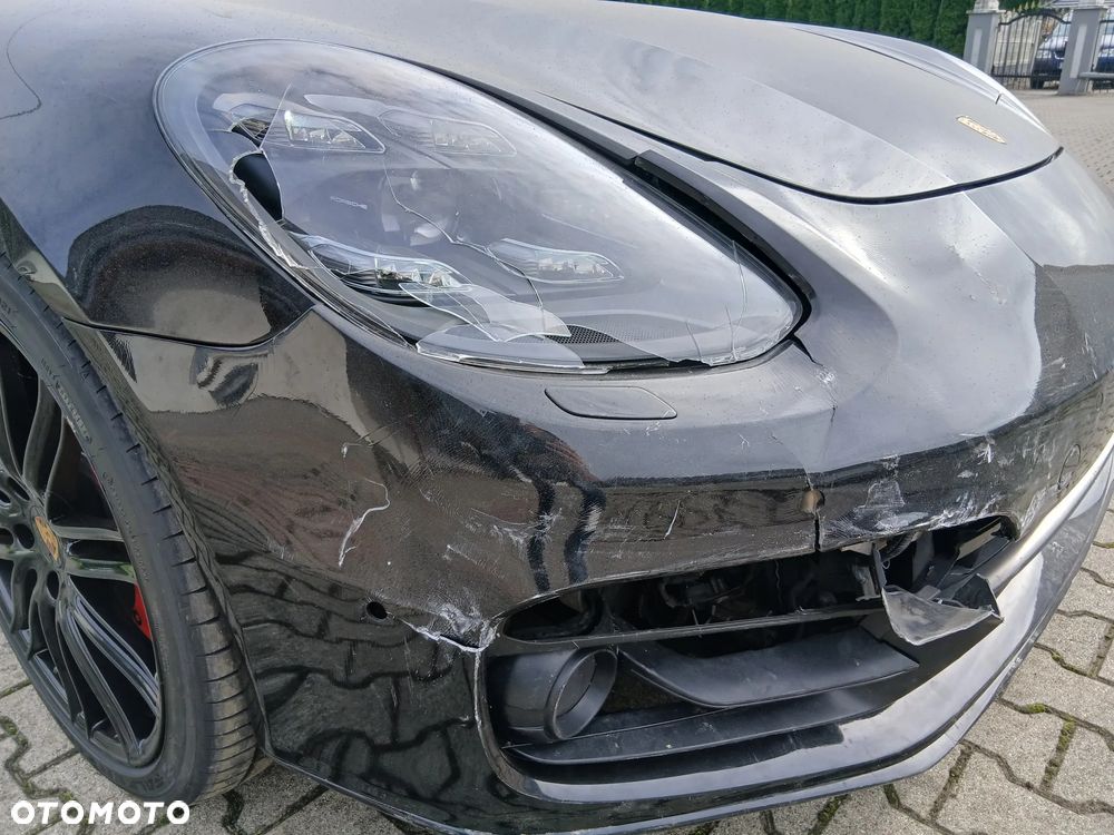 Porsche Panamera 4S Sport Turismo - 13