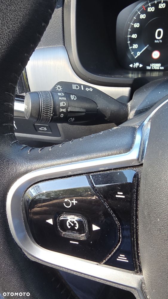 Volvo S90 T4 Geartronic Momentum - 14