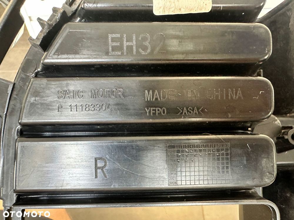mg4 kratka zderzaka prawy przód 11183306 - 7