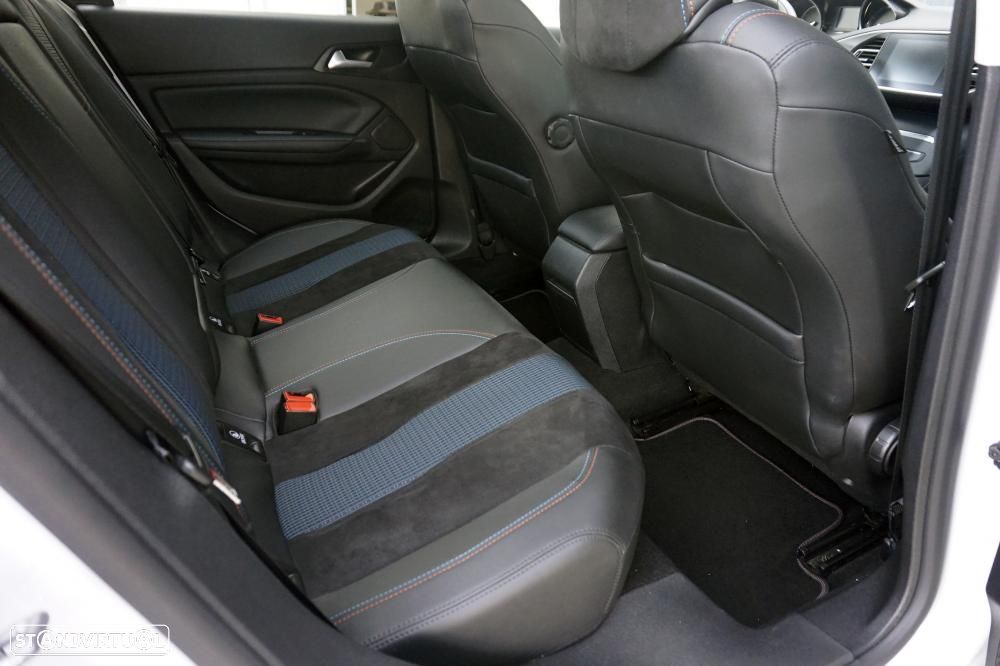 Peugeot 308 1.2 PureTech GT - 5