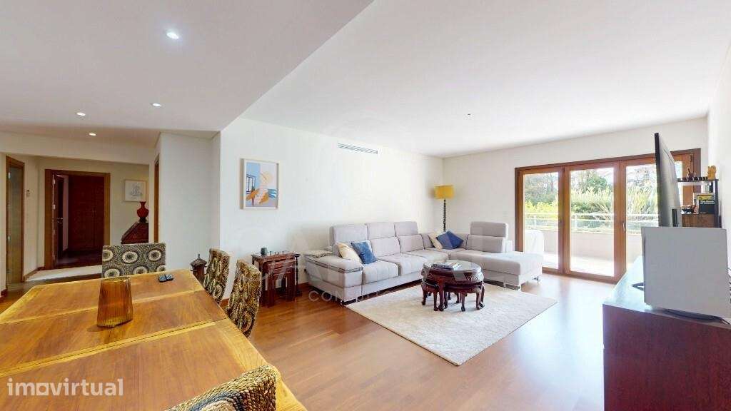 T2 c/garagem box e piscina | Omnia 4 - condomínio exclusivo em Alverca - Grande imagem: 4/37