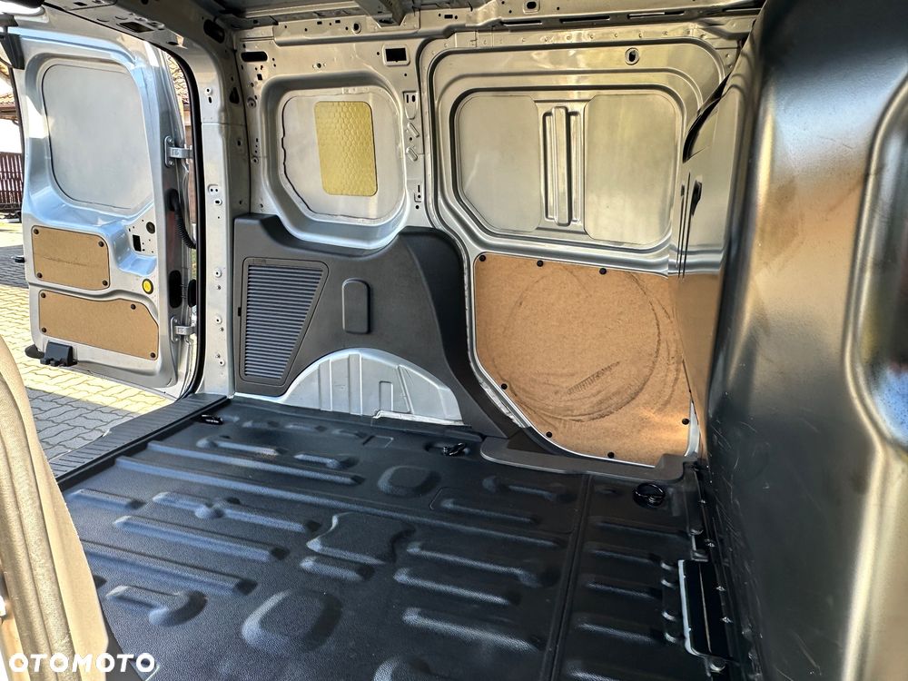 Ford Transit Connect - 27