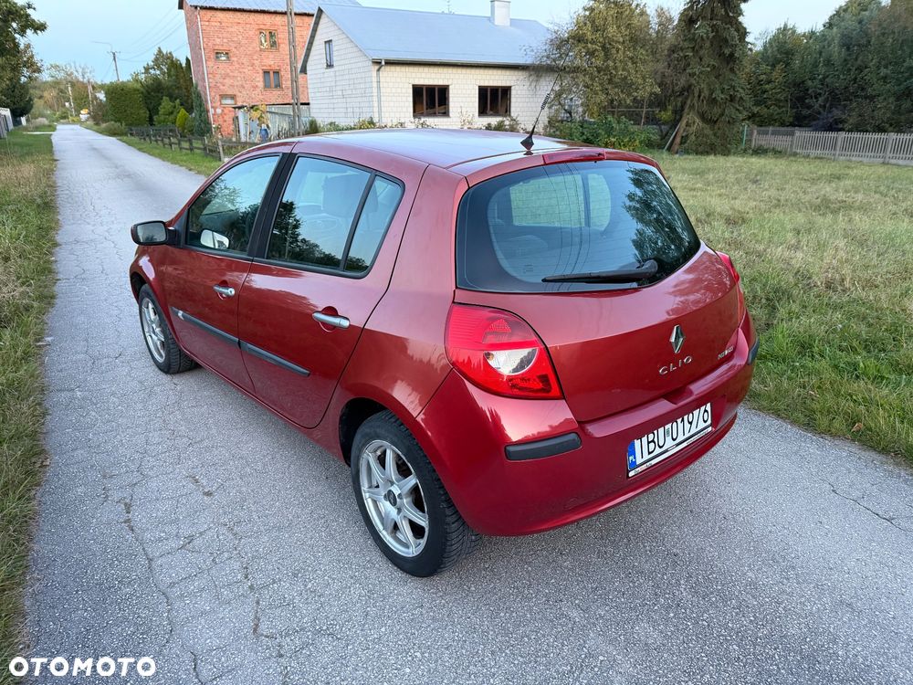 Renault Clio - 5