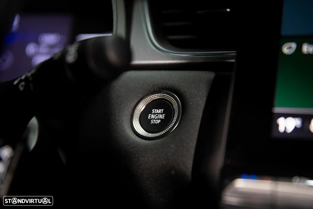 Renault Captur 1.3 TCe Techno EDC - 24