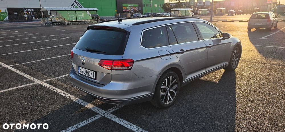 Volkswagen Passat - 6