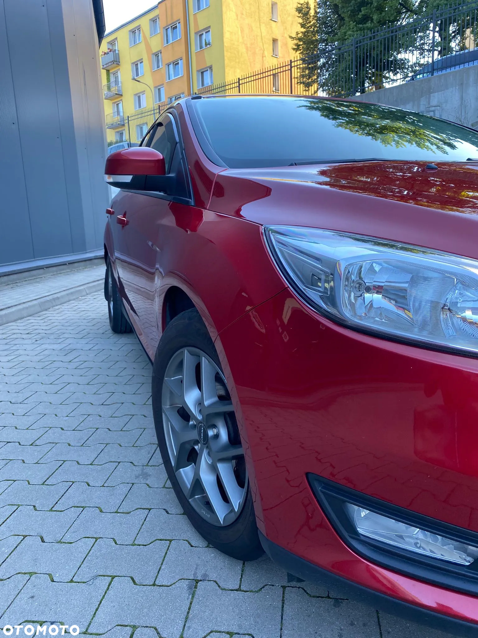 Ford Focus 1.5 TDCi Red Edition - 4