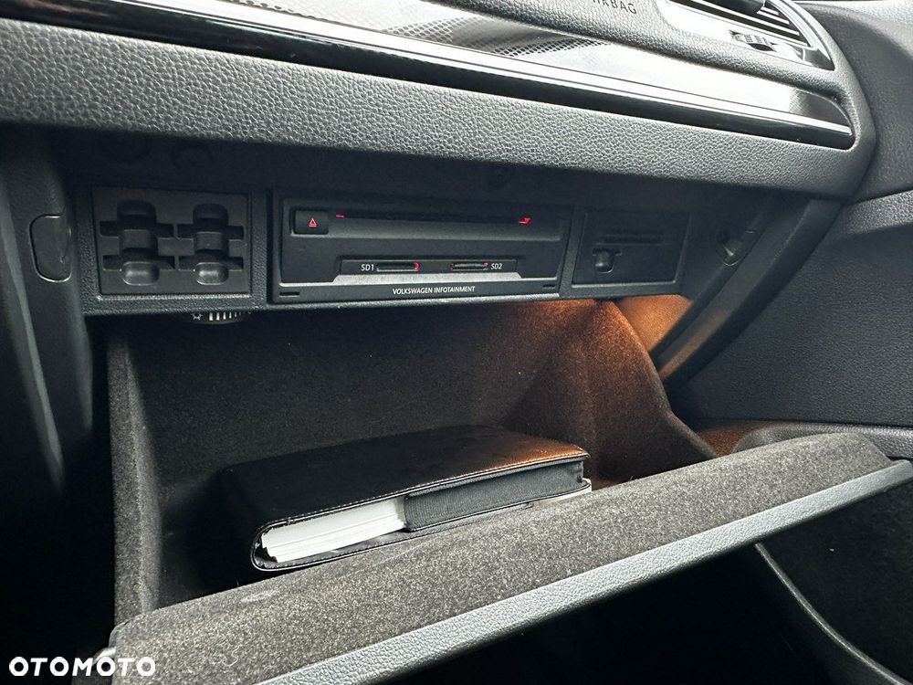 Volkswagen Golf 2.0 TDI (BlueMotion Technology) DSG Highline - 33