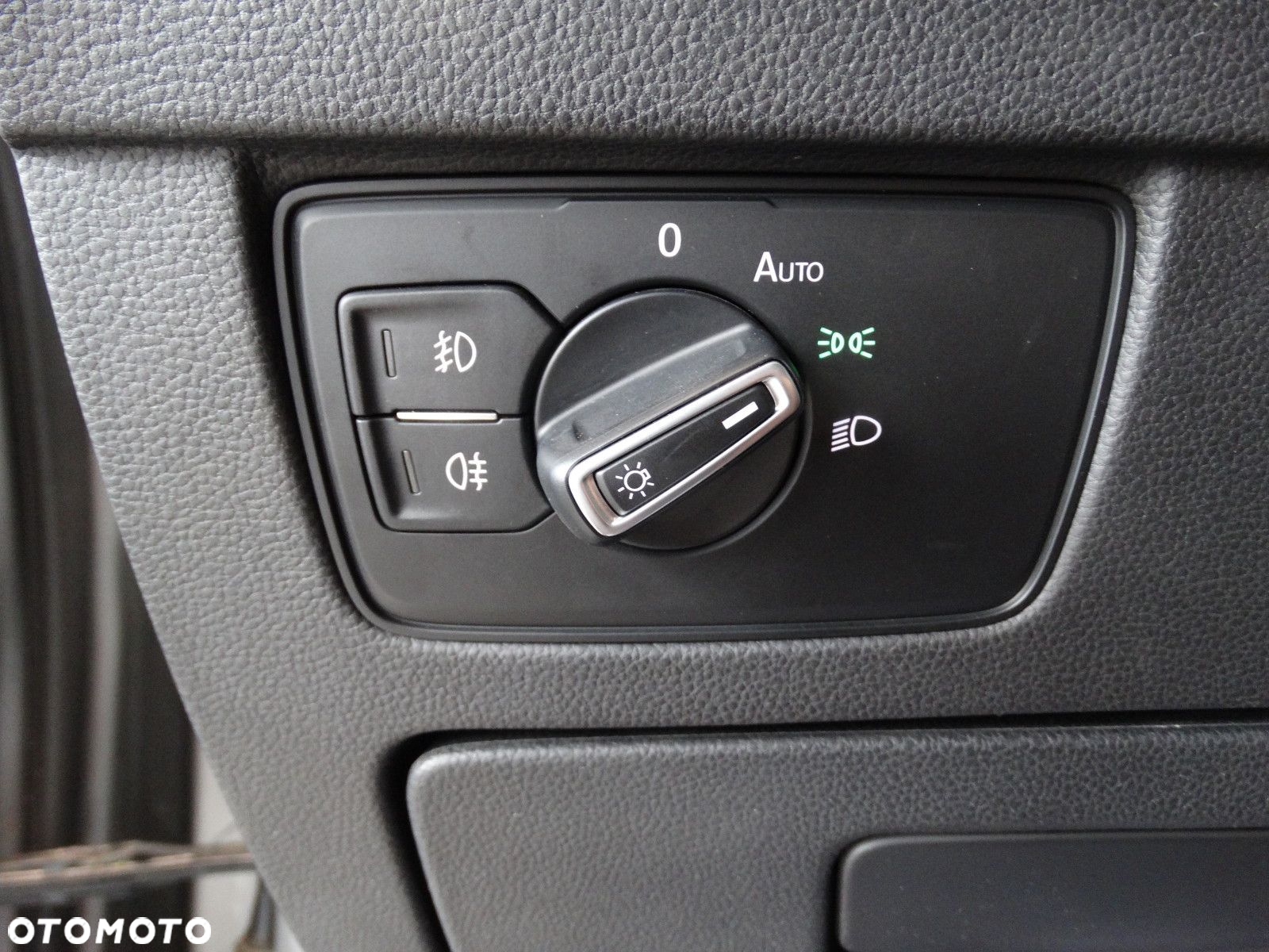 Volkswagen Passat - 25