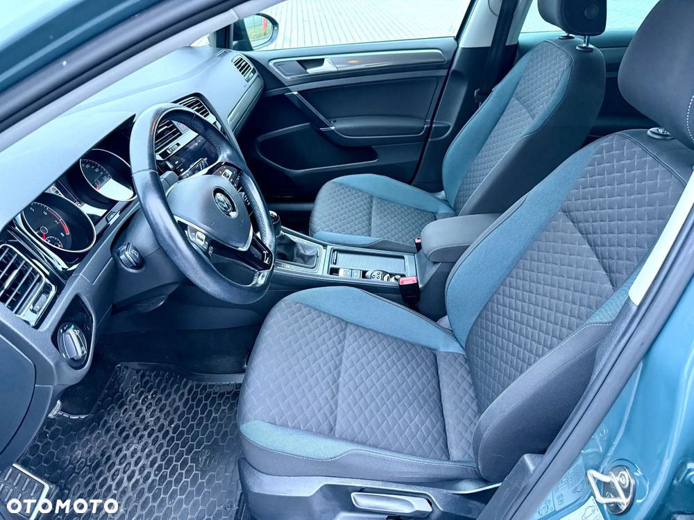 Volkswagen Golf VII 1.0 TSI IQ Drive - 11