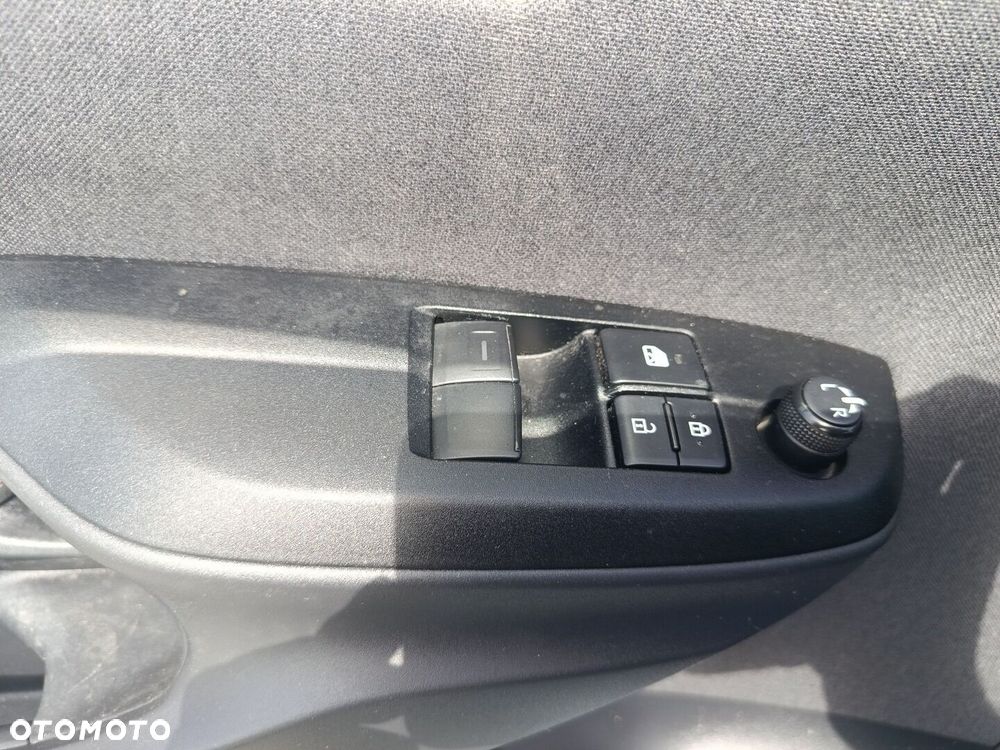 Toyota Yaris - 20