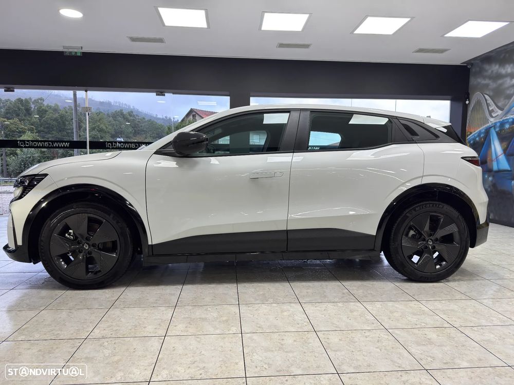 Renault Mégane E-Tech - 11