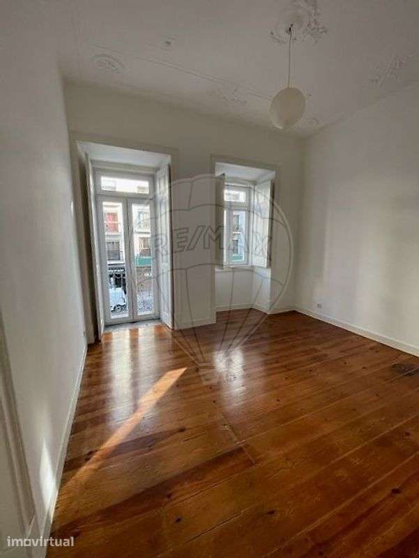 Apartamento T2 para arrendamento - Grande imagem: 2/19