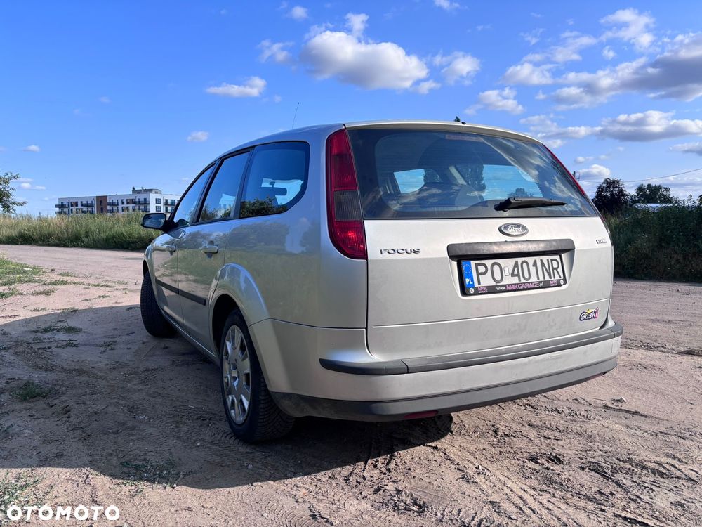 Ford Focus 1.6 TDCi Ambiente - 5