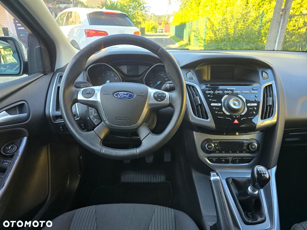 Ford Focus 1.0 EcoBoost Titanium - 26