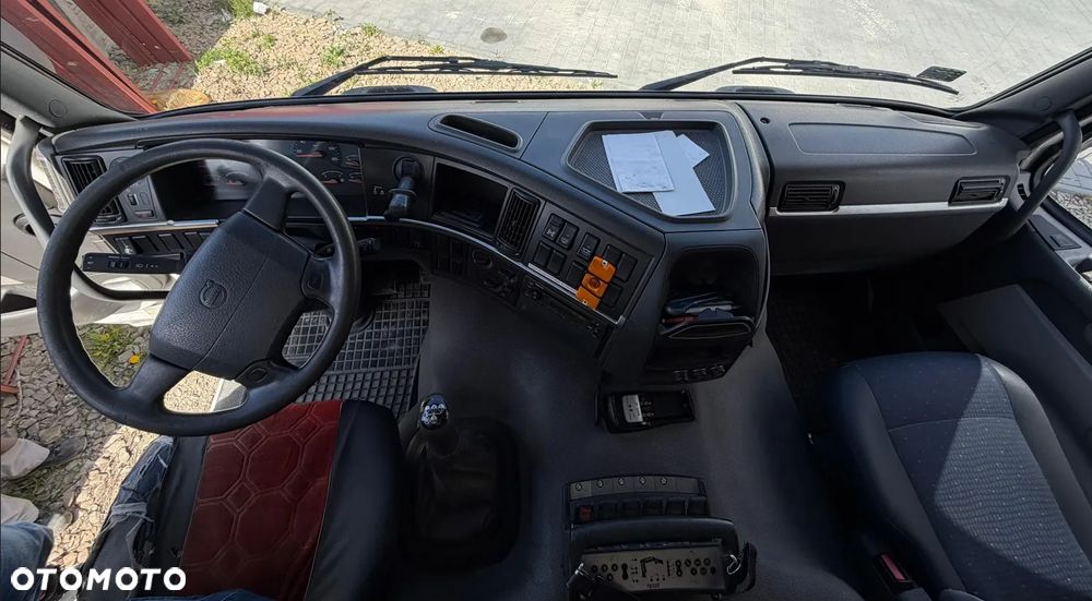 Volvo FM 360 - 12