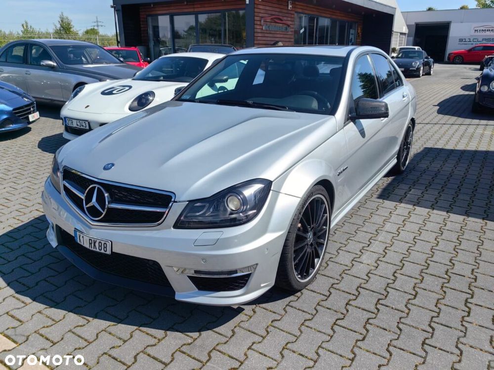 Mercedes-Benz Klasa C 63 AMG 7G-TRONIC Performance Plus - 2