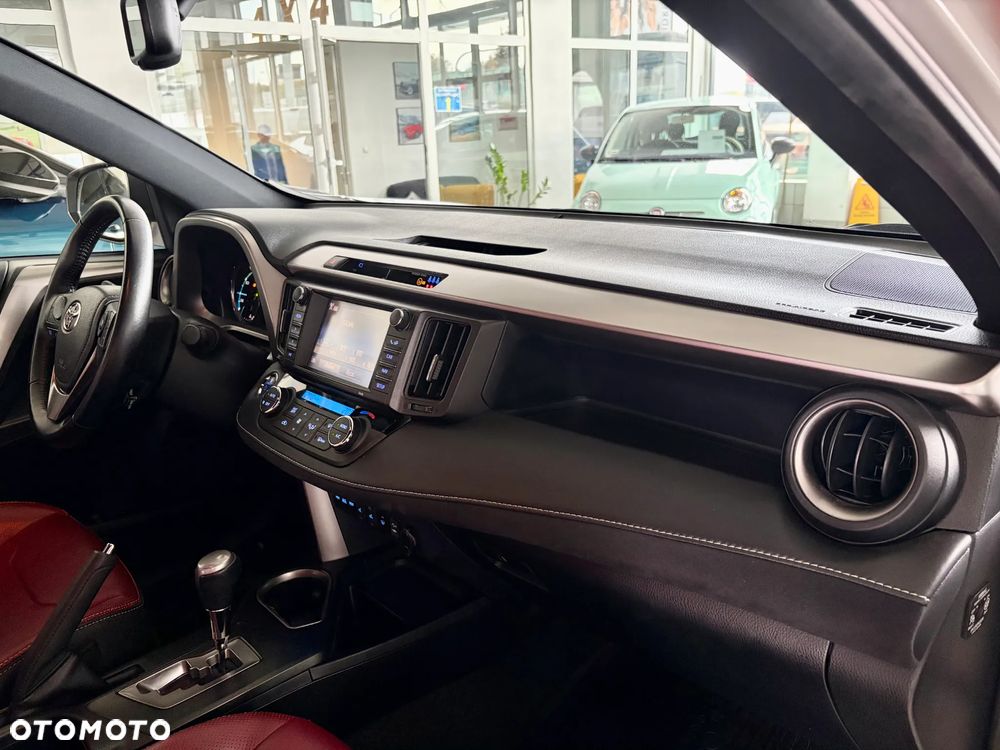 Toyota RAV4 - 15