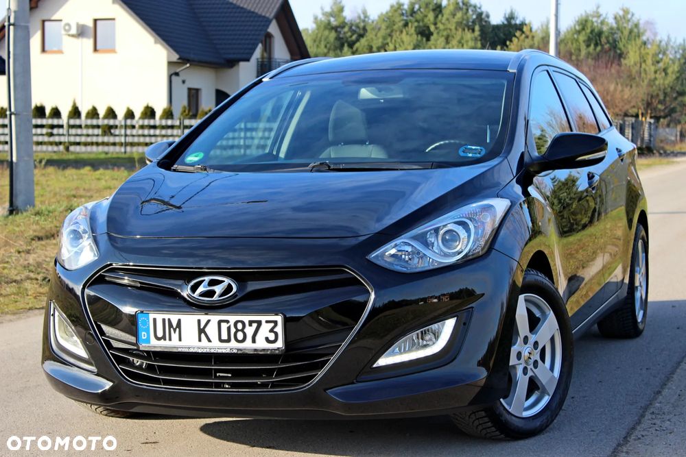 Hyundai i30 blue Kombi 1.6 GDi Style - 11