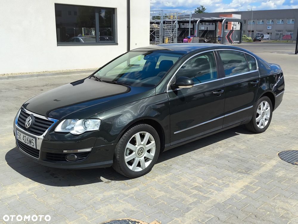 Volkswagen Passat 1.6 Comfortline - 1