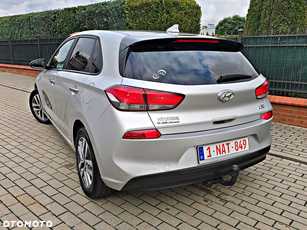 Hyundai i30 1.6 CRDI Fifa World Cup Edition - 16