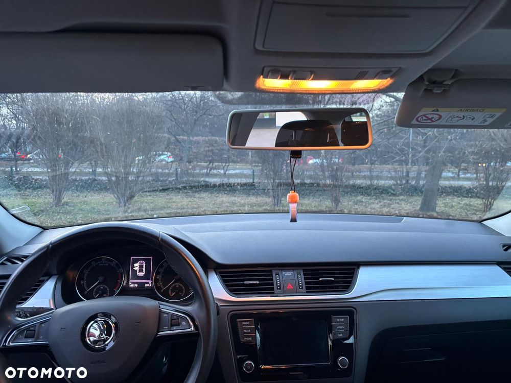 Skoda RAPID 1.0 TSI Ambition DSG - 13